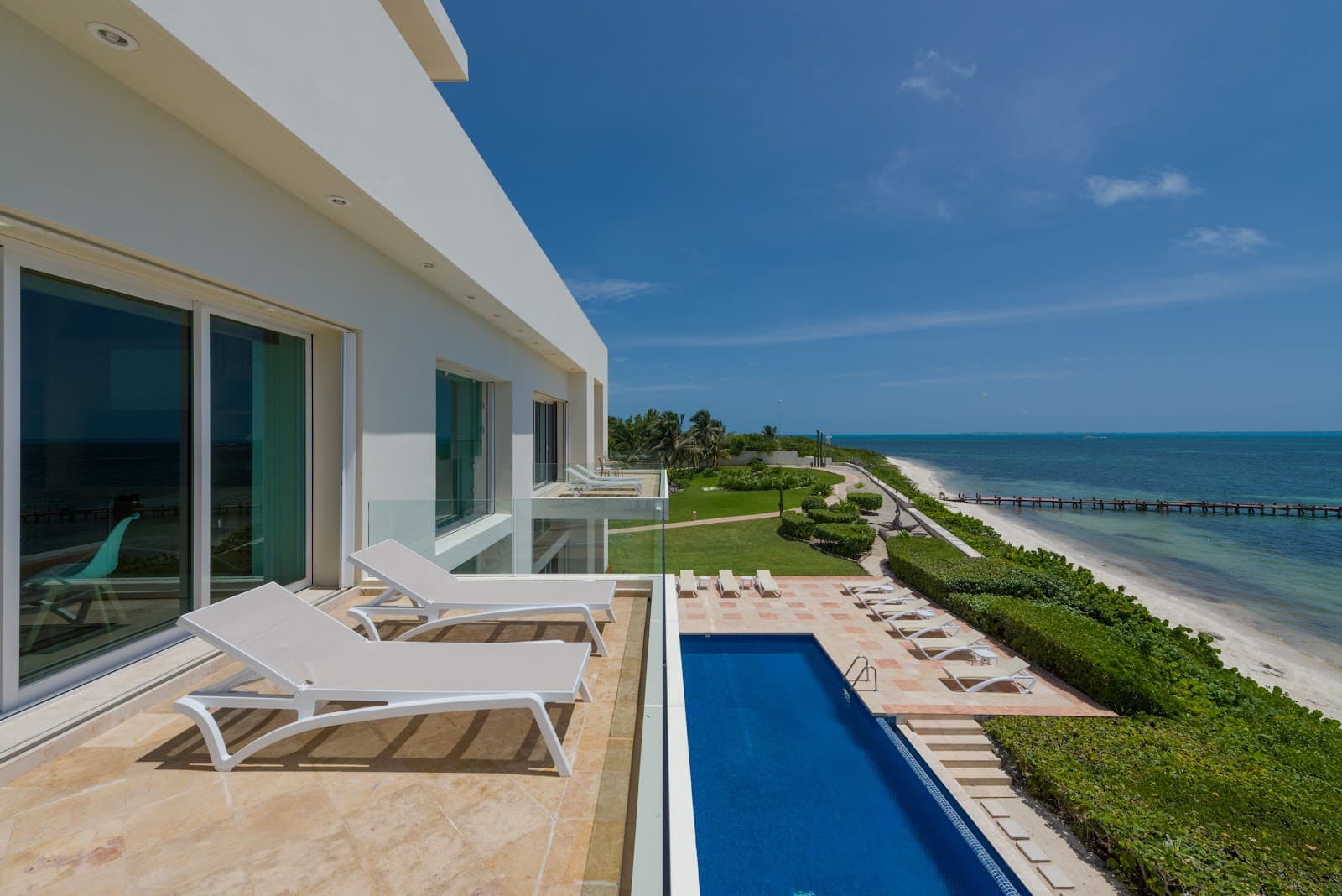 Villa Old Money Cancun North Coast