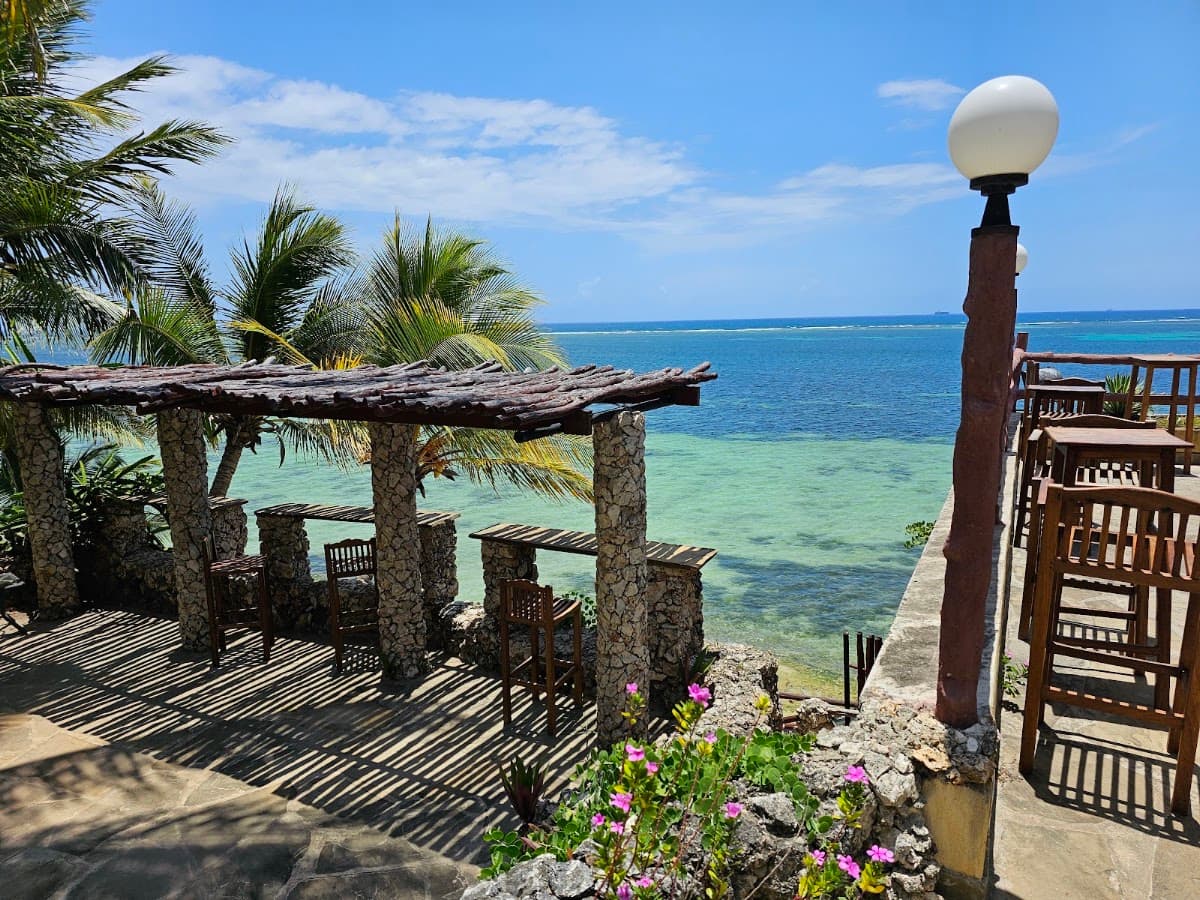 Bahari Beach Hotel