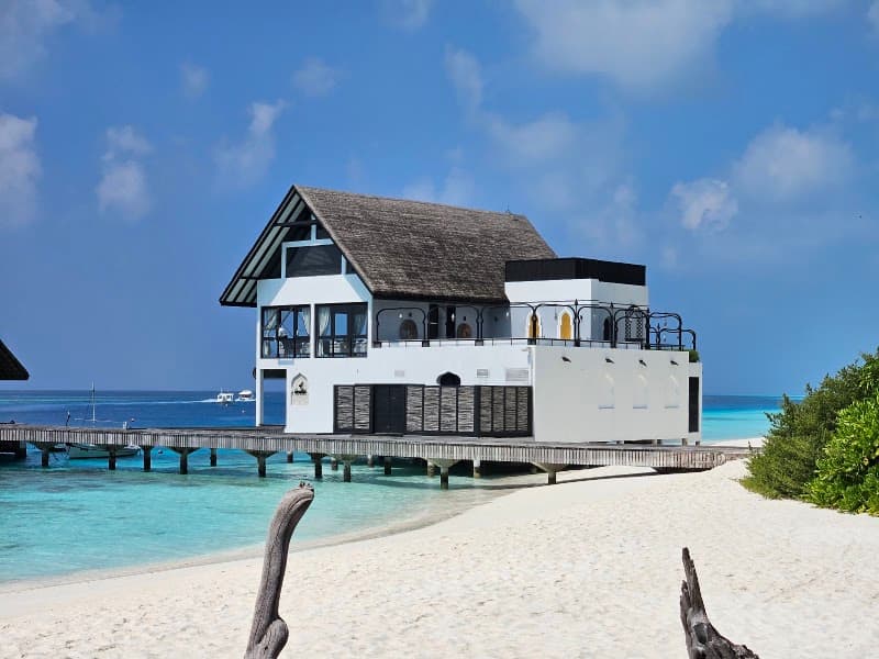 Four Seasons Resort Maldives at Landaa Giraavaru