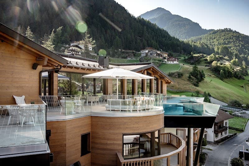 Hotel Das Central - Alpine. Luxury. Life.