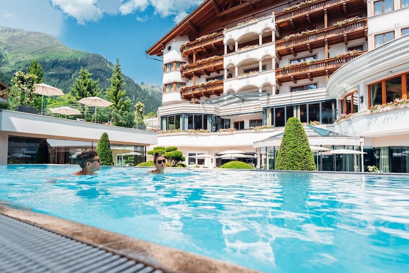 Hotel Trofana Royal