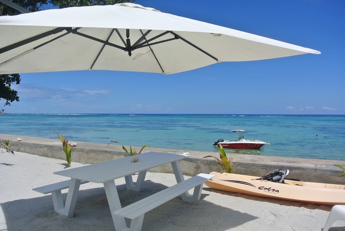 Le Nautique Luxury Beachfront Apartments