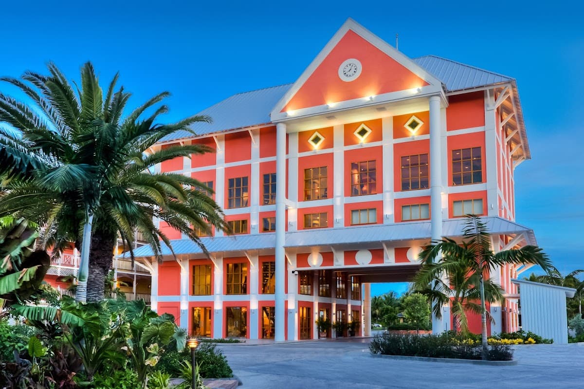 Pelican Bay Hotel