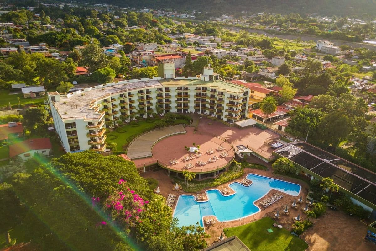 Porta Hotel del Lago