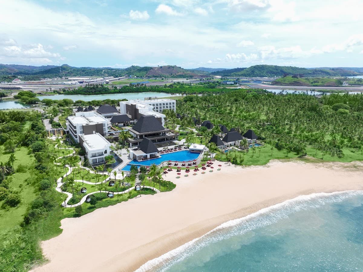 Pullman Lombok Merujani Mandalika Beach Resort