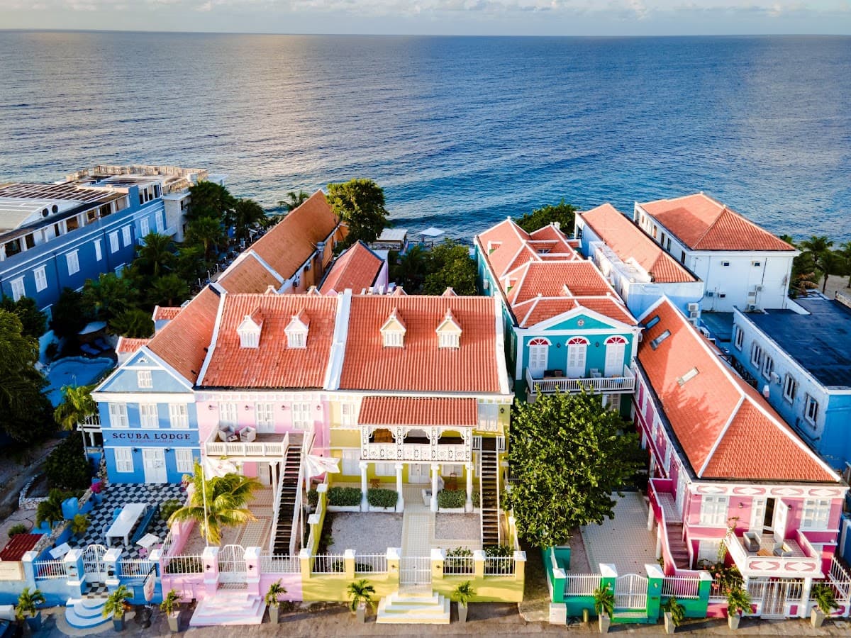 Scuba Lodge & Ocean Suites