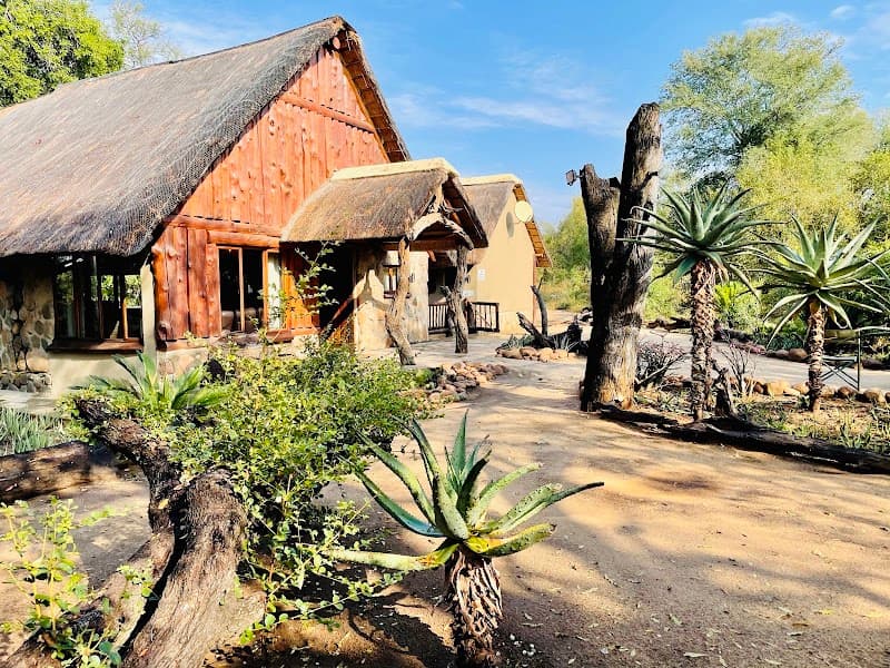 Umkumbe Bush Lodge Luxury tented camp