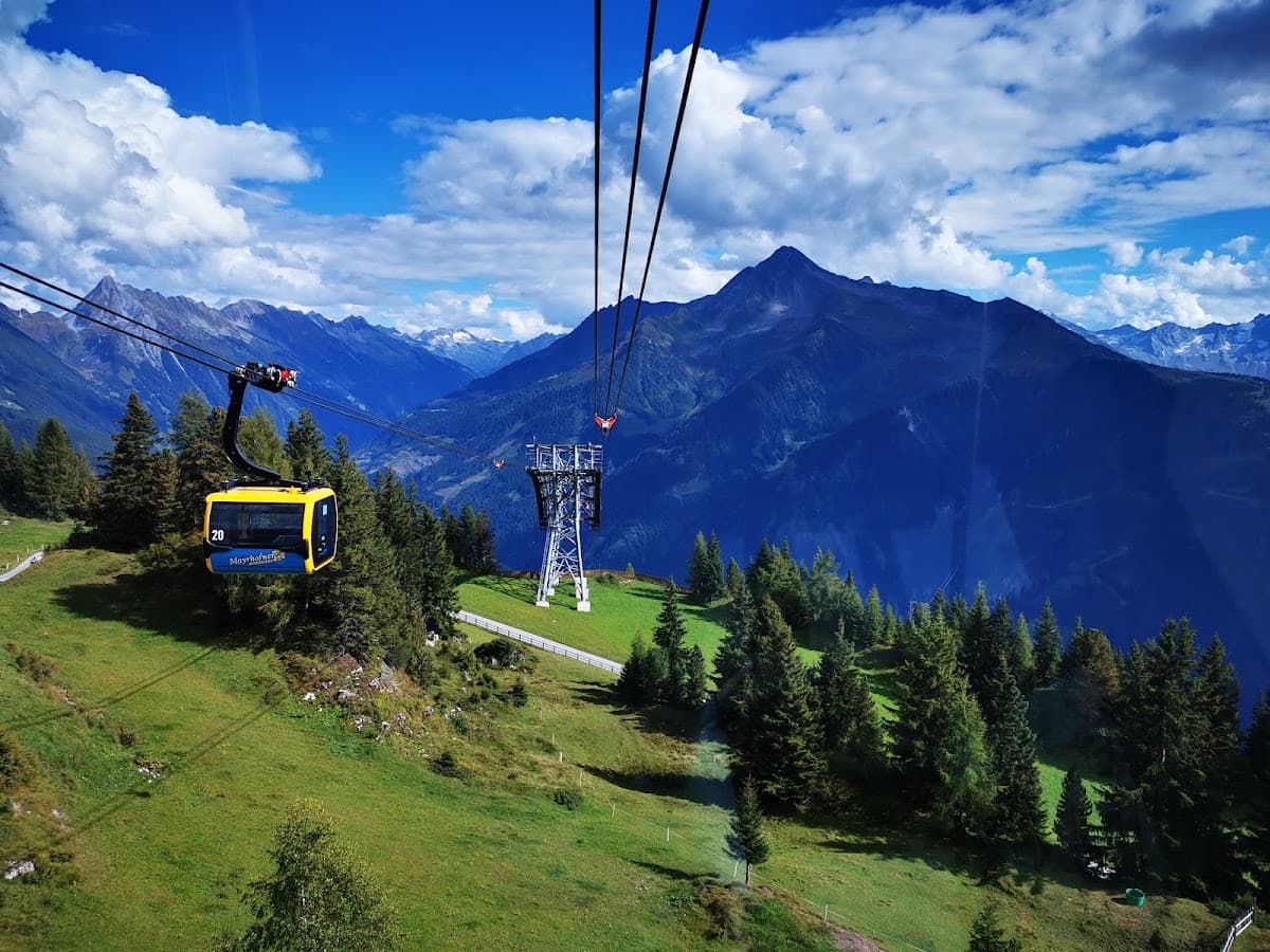 Bergstation - Gondelbahn 3S Penkenbahn