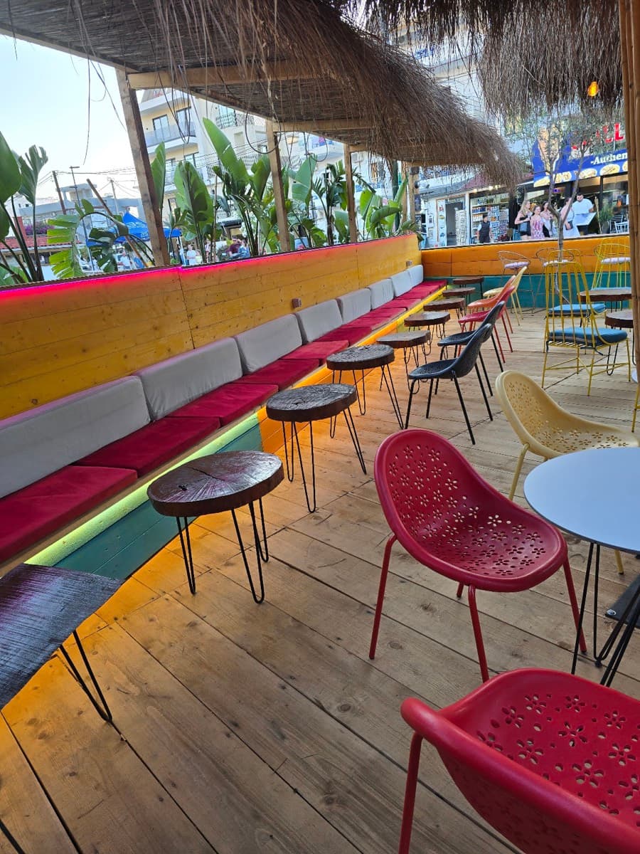 Bermuda Lounge Bar