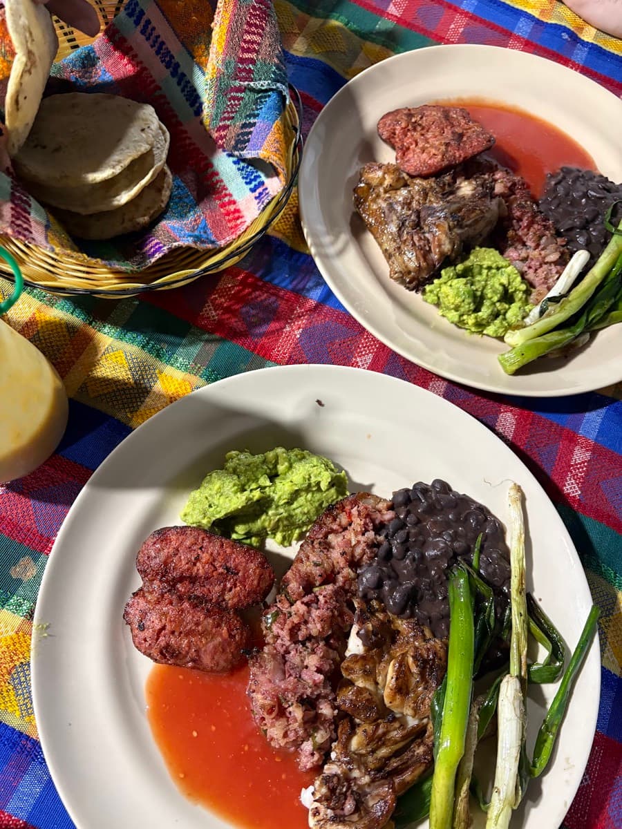 Churrascos el Muñeco Panajachel