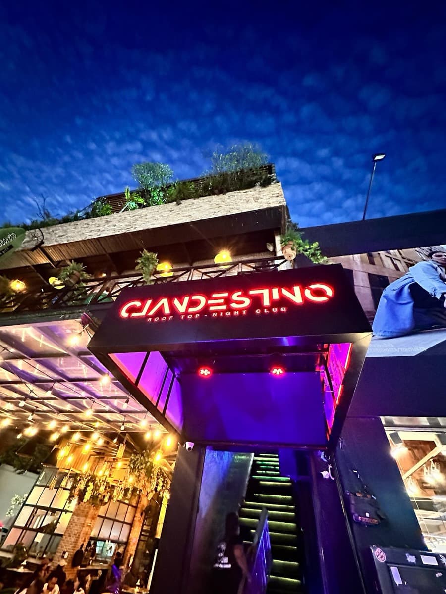 Clandestino RoofTop
