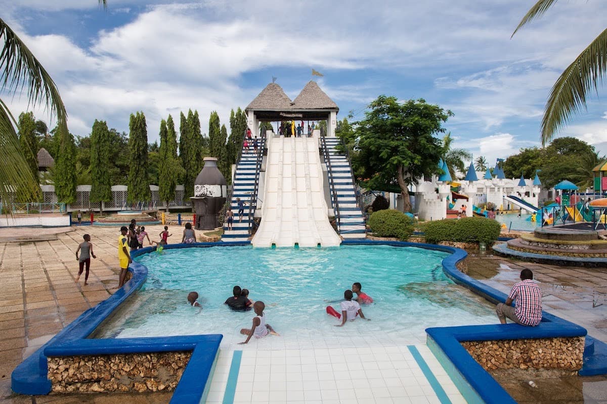 Kunduchi Wet "N" Wild Water Park