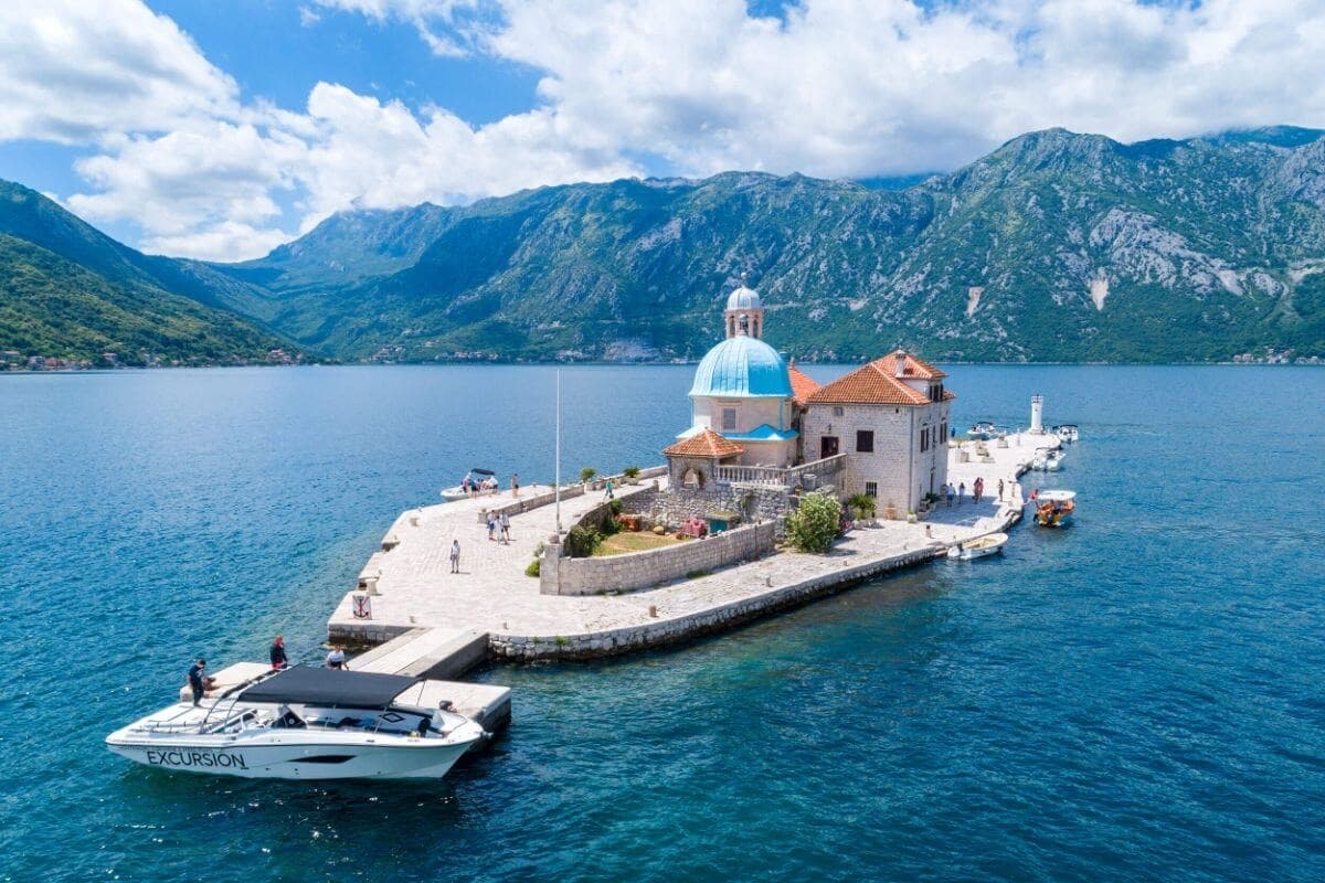 Kotor Boat Tours & Blue Cave – Our Lady of the Rocks & Submarine
