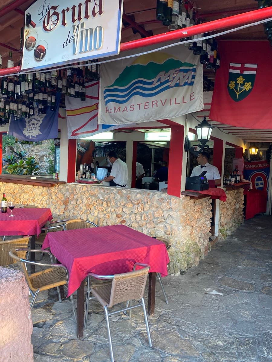 La Gruta el Vino