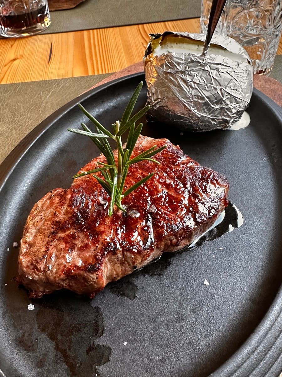 Mo'untainfire Steakhouse St. Moritz