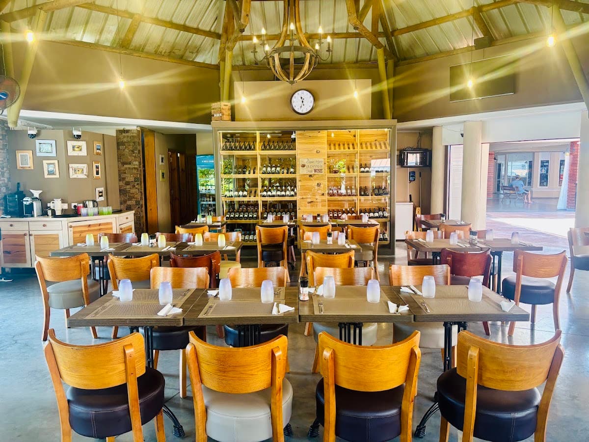 Mosaic - Restaurant & Bar