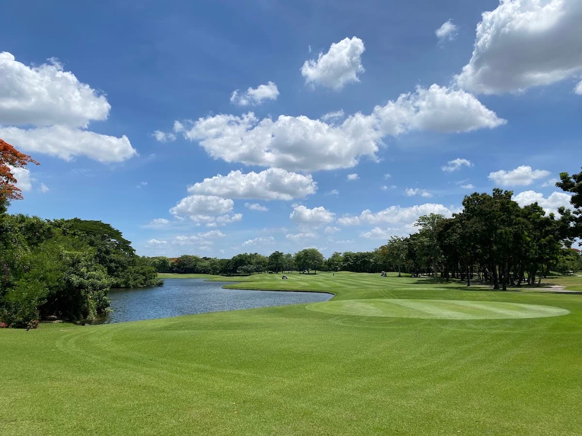 Navatanee Golf Course