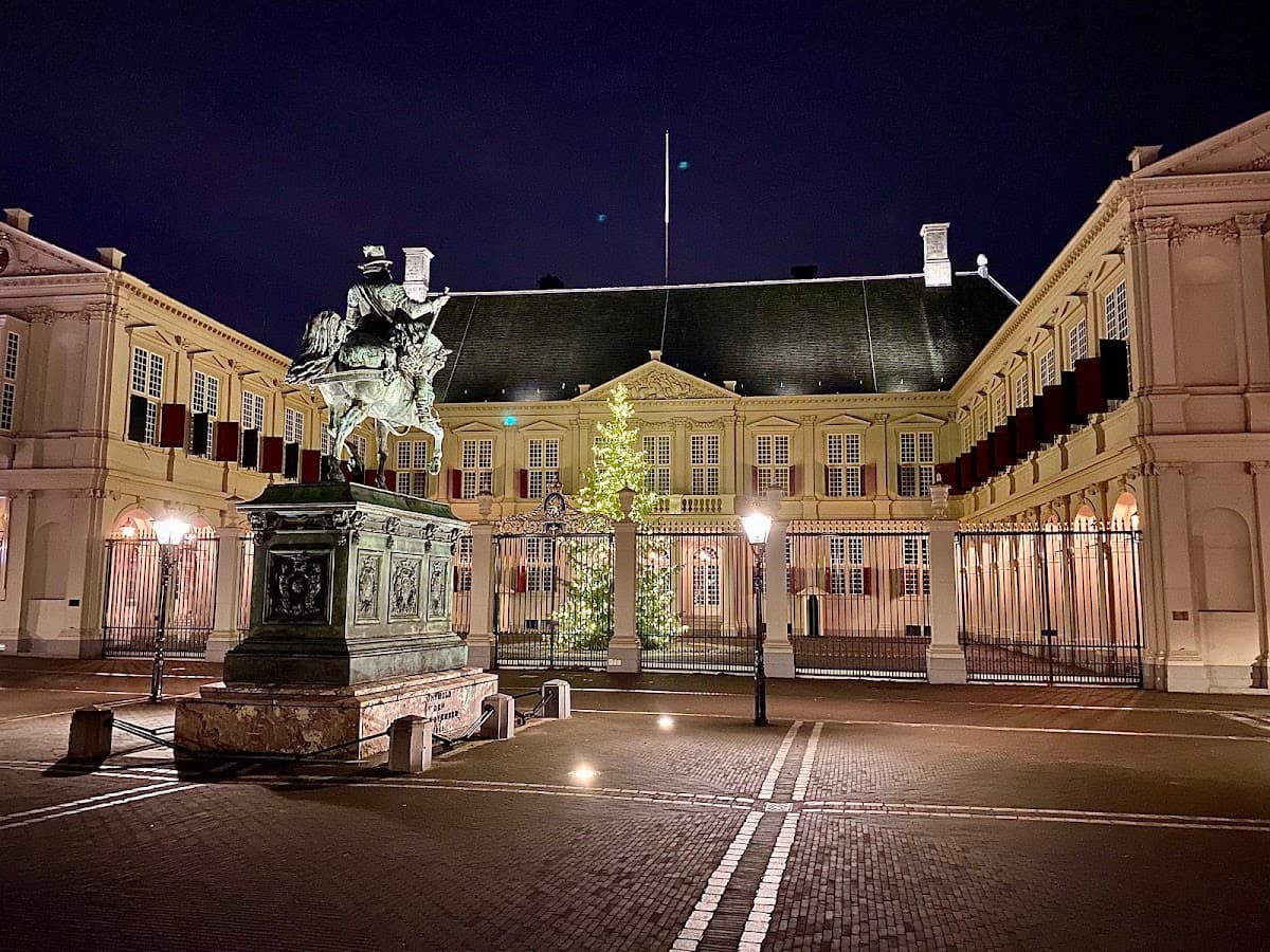 Noordeinde Palace