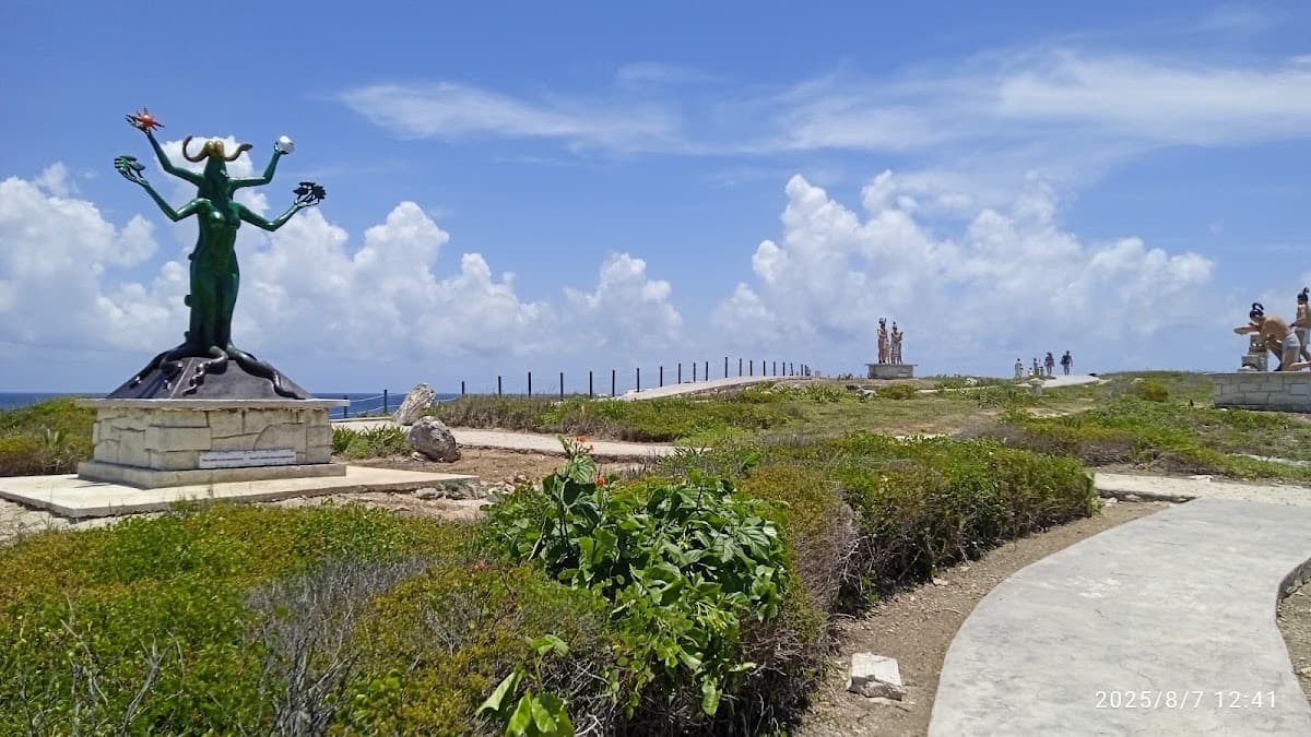 Punta Sur
