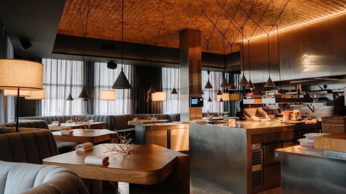 Restaurant 212