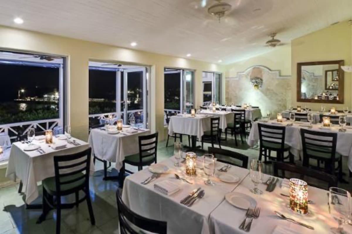 Rock House Hotel and Restaurant