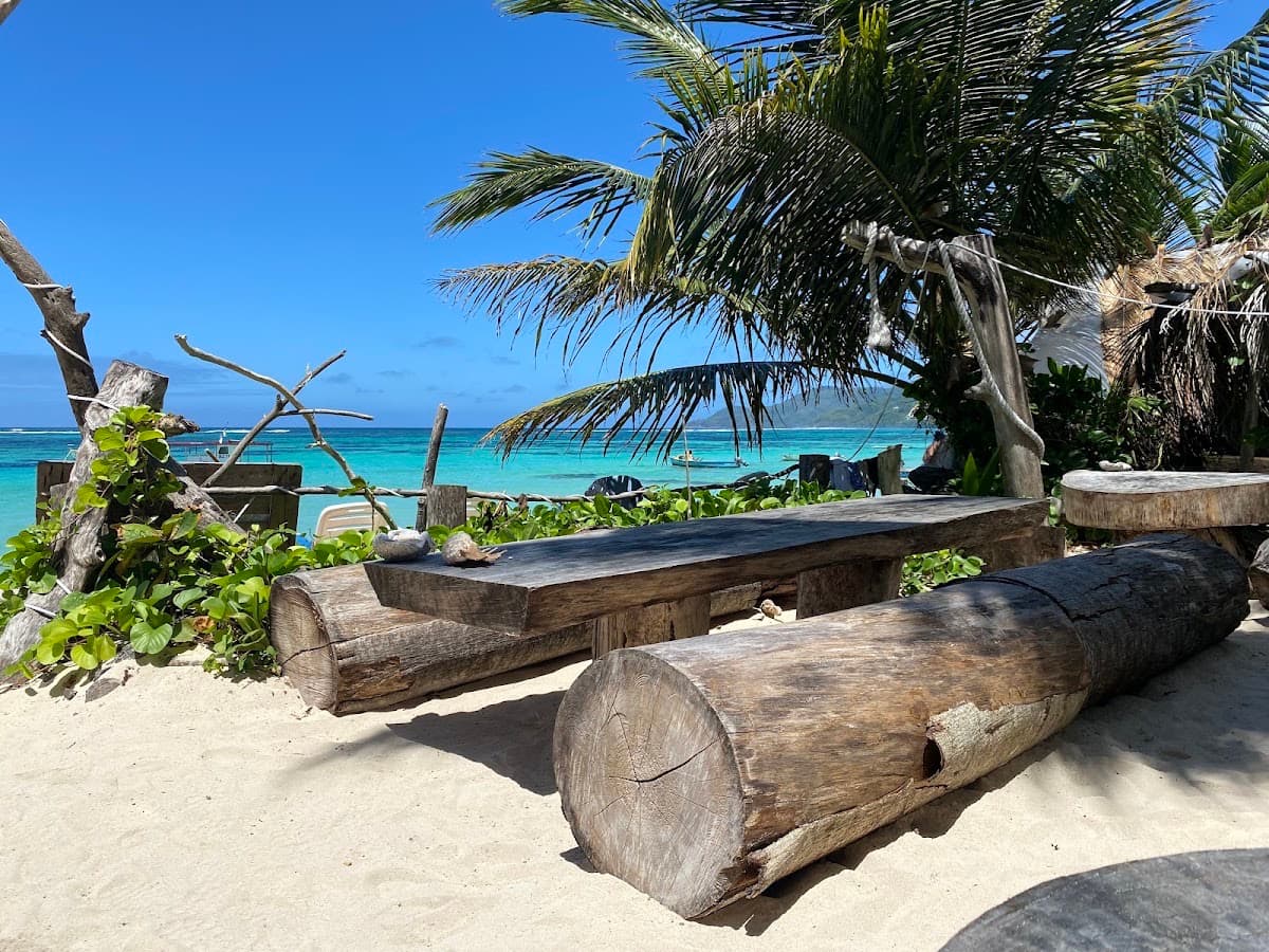 ROYAL BAY BEACH CLUB