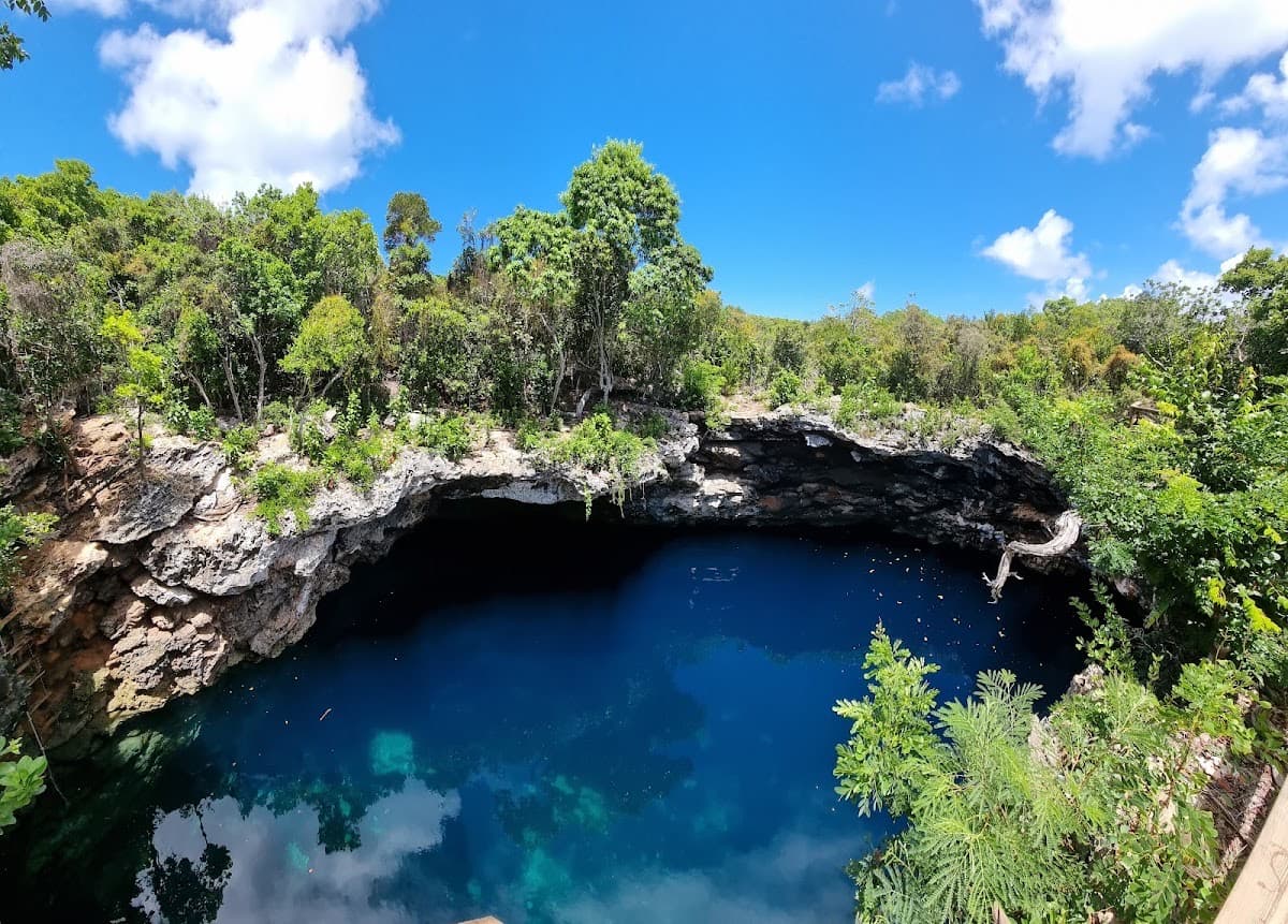 Sapphire Blue Hole