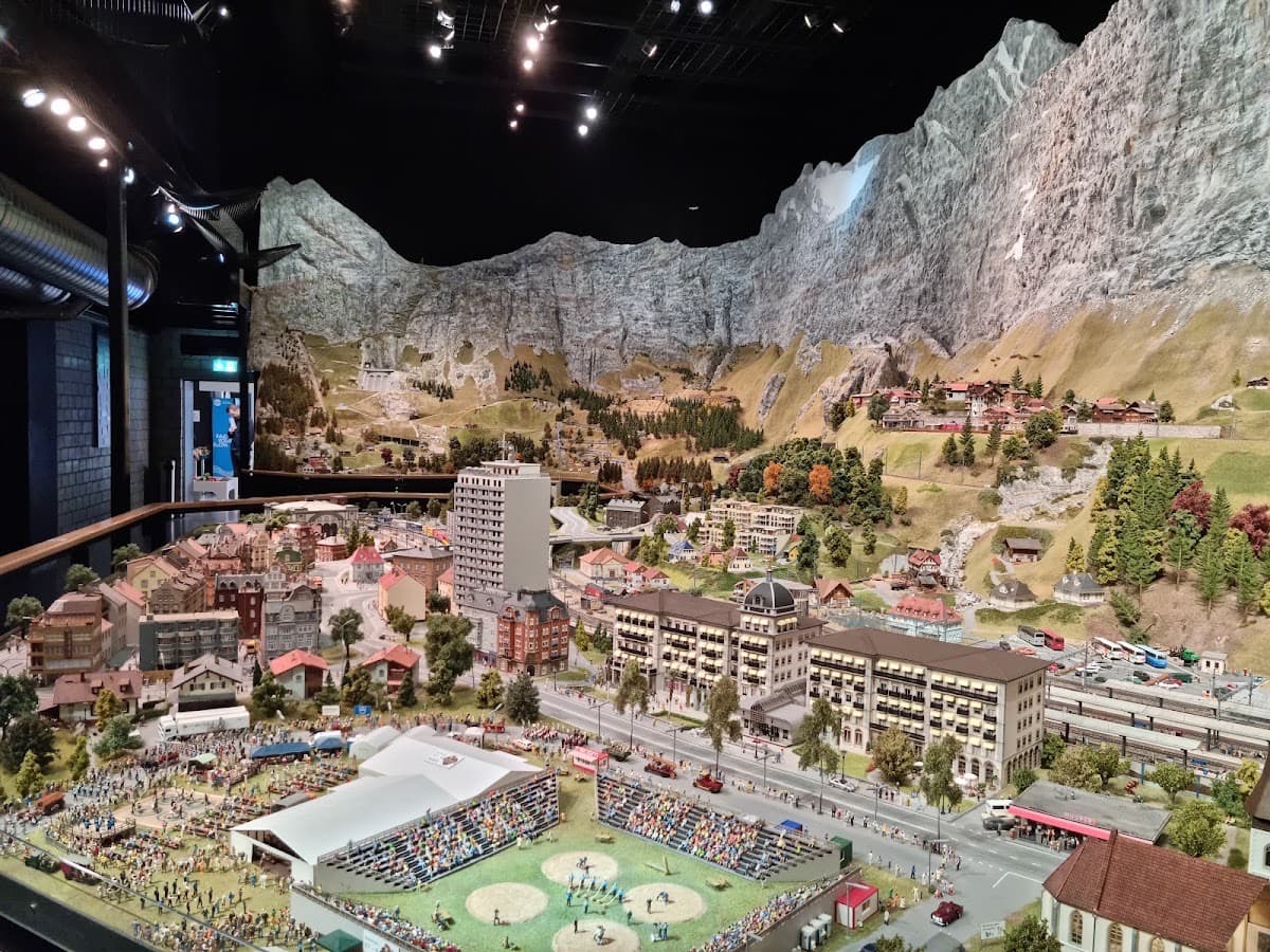 Smilestones - Miniaturwelt am Rheinfall