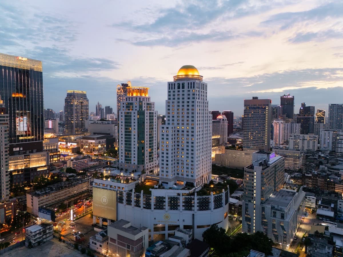 The Berkeley Hotel Pratunam — Bild 6